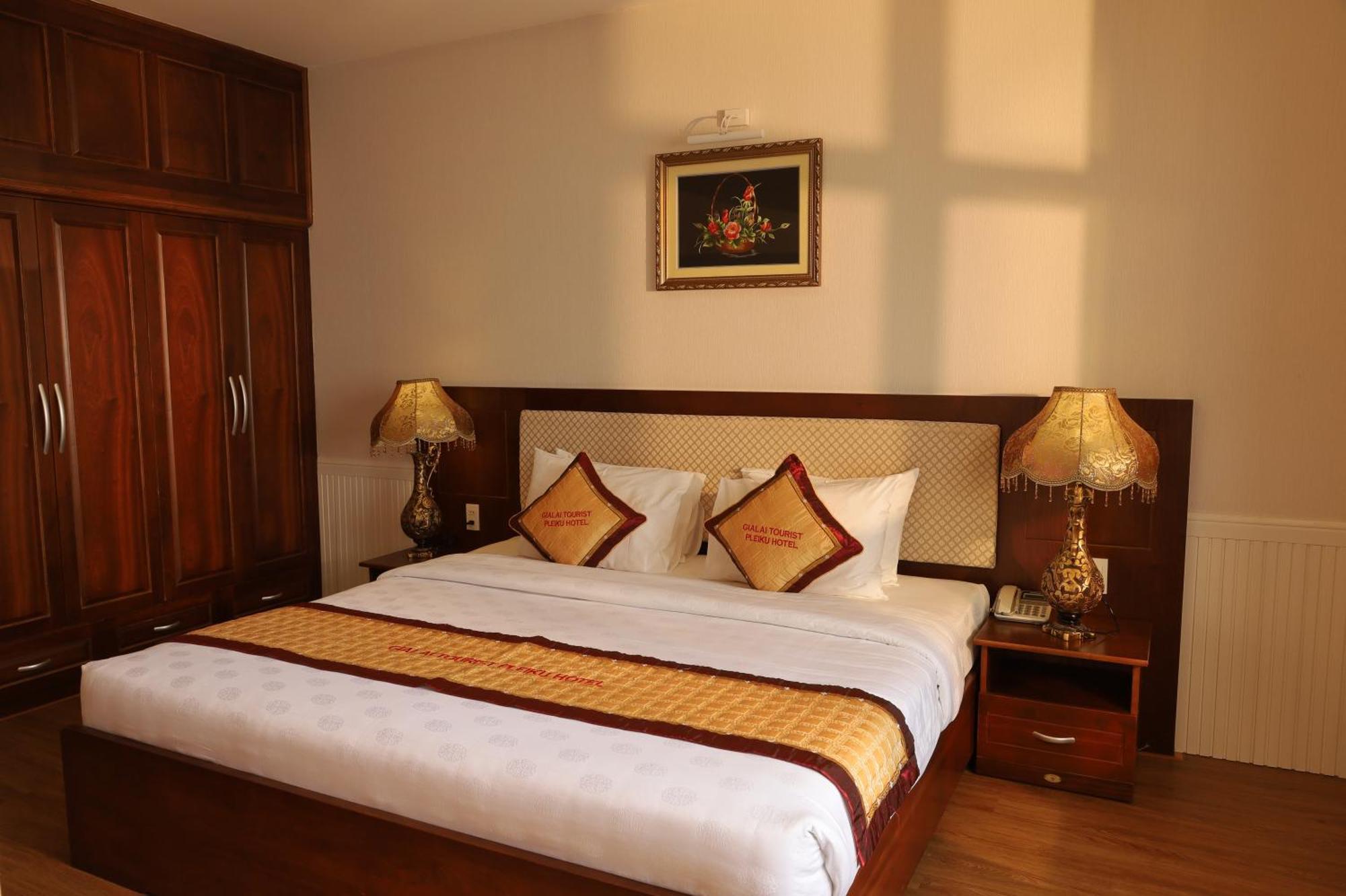Pleiku Hotel By Gia Lai Tourist Extérieur photo
