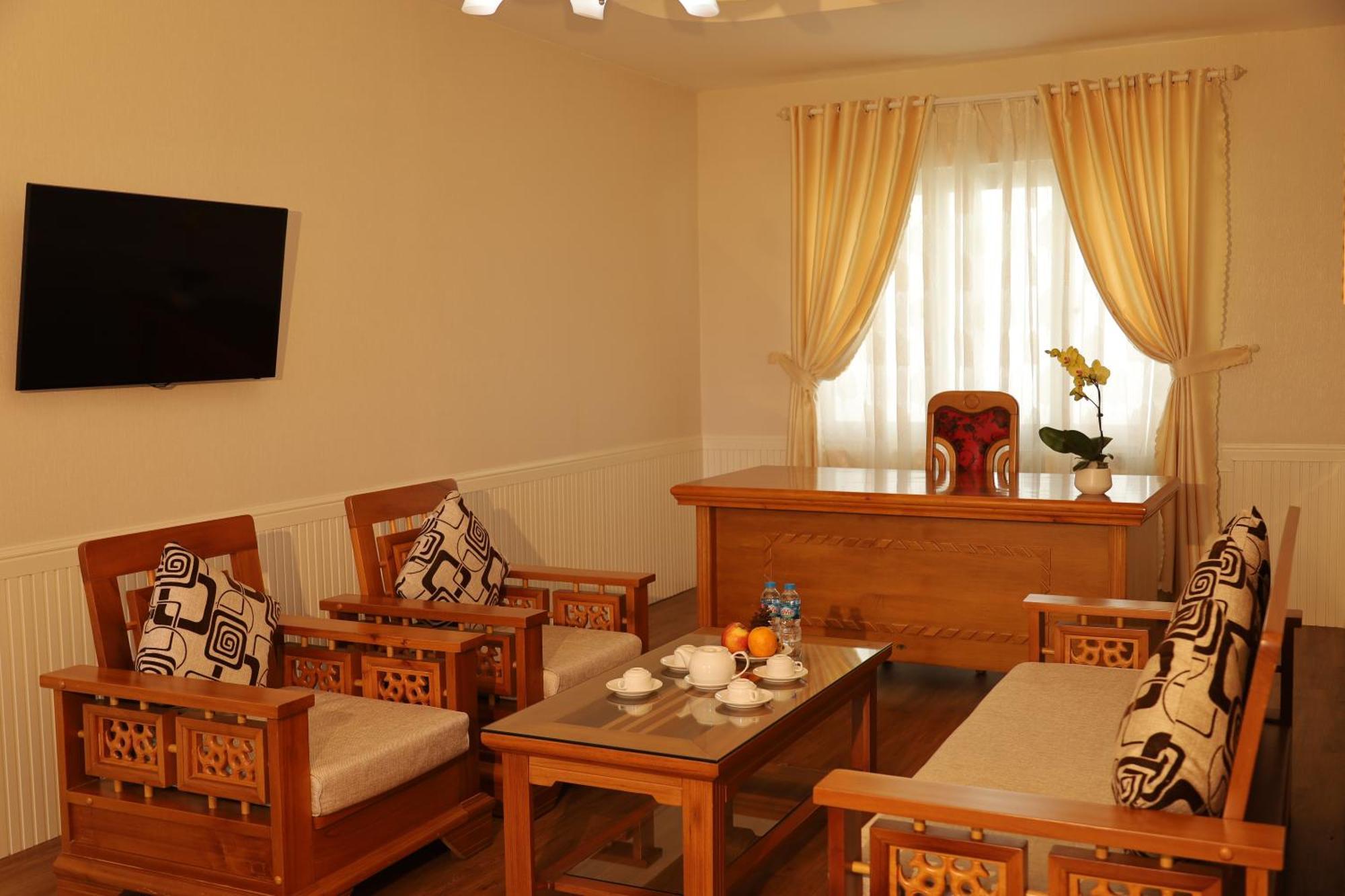 Pleiku Hotel By Gia Lai Tourist Extérieur photo