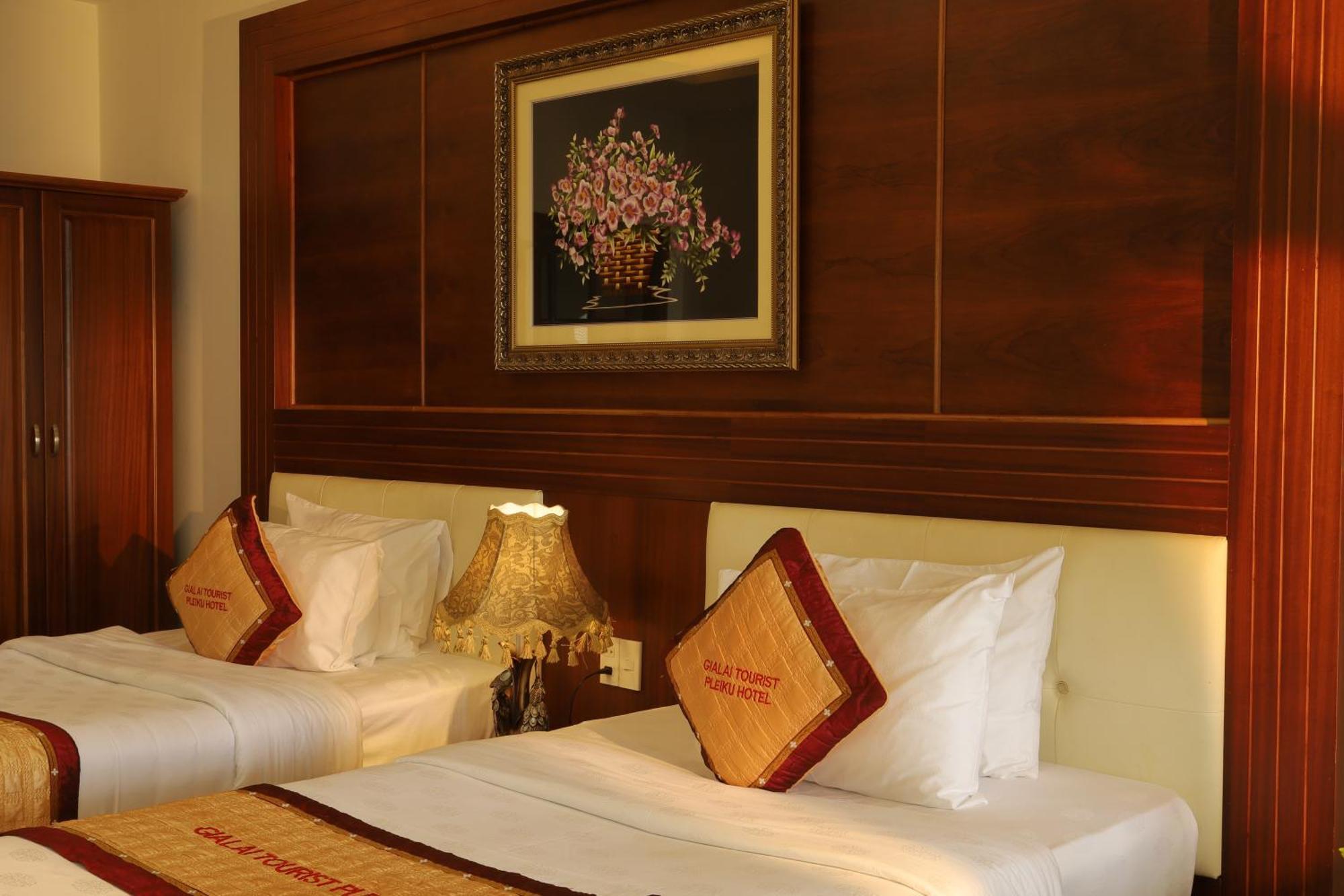 Pleiku Hotel By Gia Lai Tourist Extérieur photo
