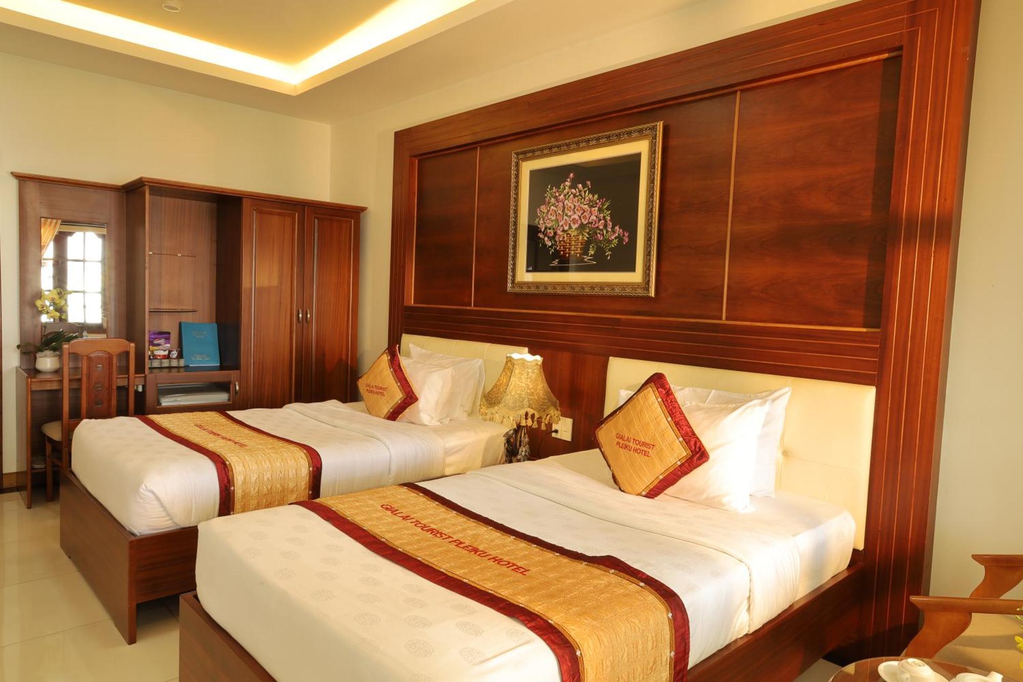 Pleiku Hotel By Gia Lai Tourist Extérieur photo