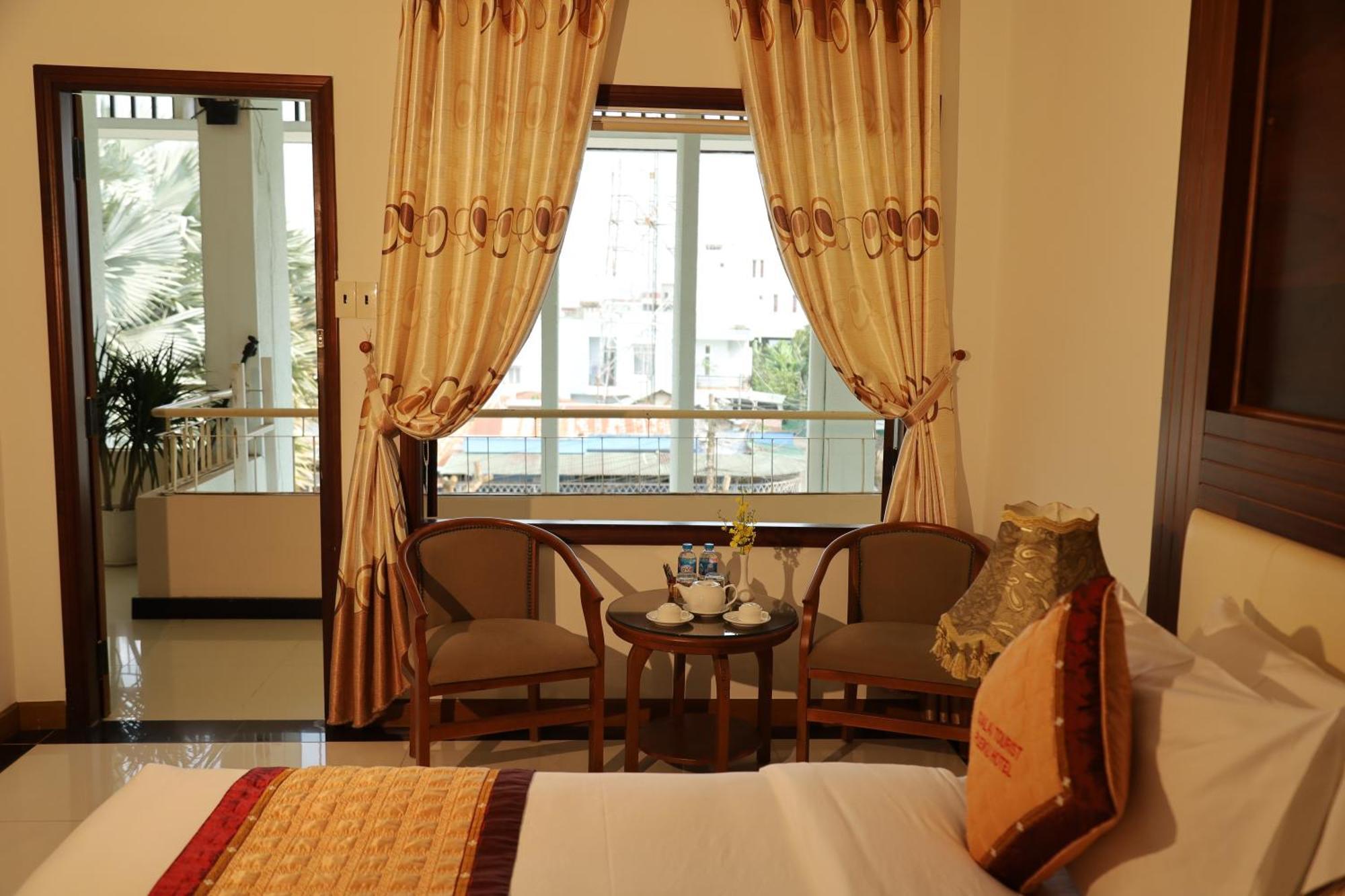 Pleiku Hotel By Gia Lai Tourist Extérieur photo