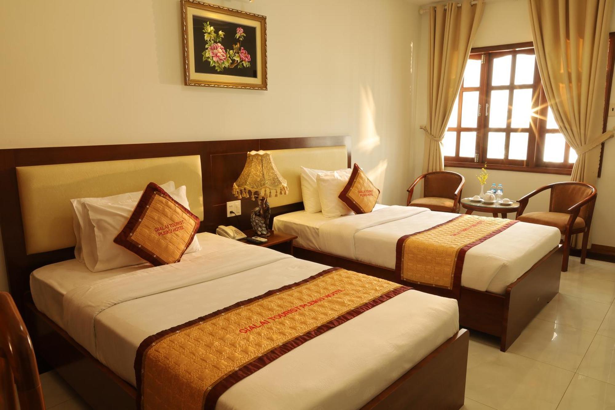 Pleiku Hotel By Gia Lai Tourist Extérieur photo