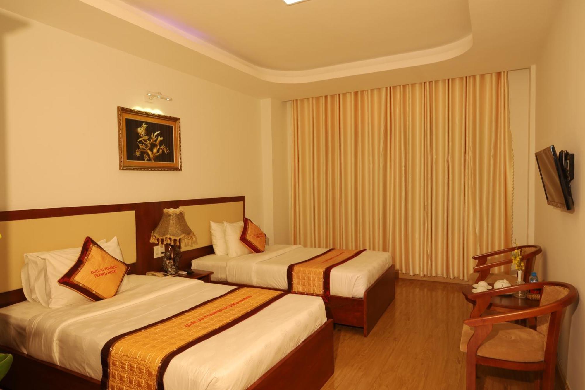 Pleiku Hotel By Gia Lai Tourist Extérieur photo